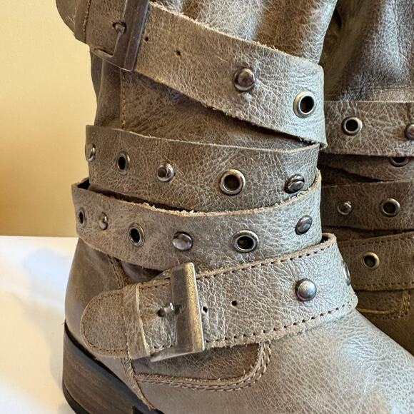 Steve Madden Brown Leather Pull On Buckle Moto Biker Boots Womens Size 7.5 M - Picture 2 of 9